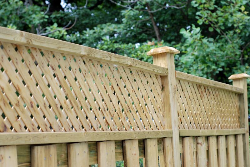Rail Fence Installation in Pearland, TX